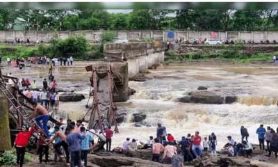 Pune-Bridge-collapse