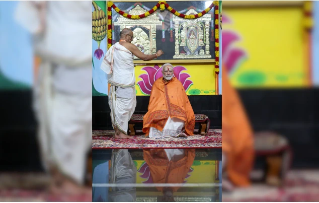 PM Modi Offers Prayers At Andhra's Mallikarjuna Swamy Temple
