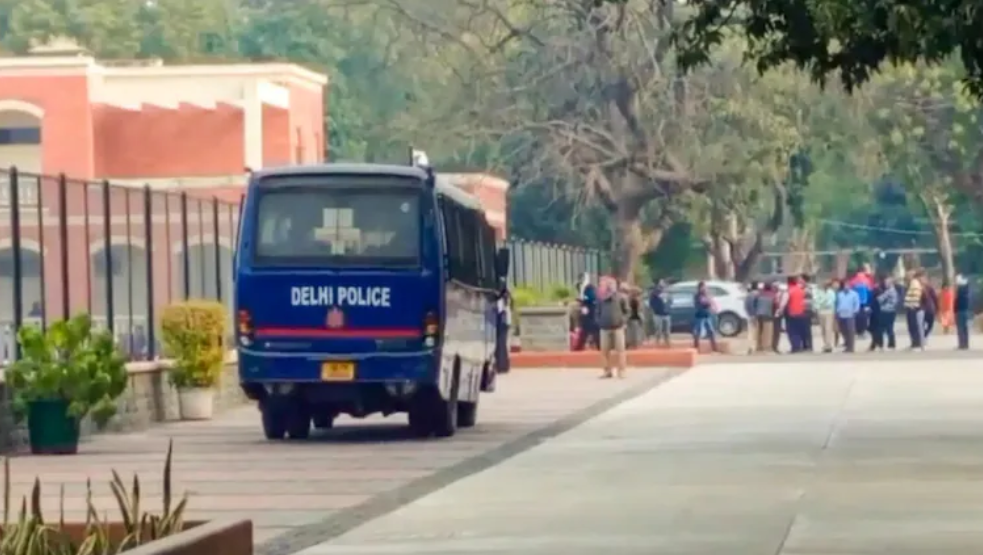 Delhi School bomb threat