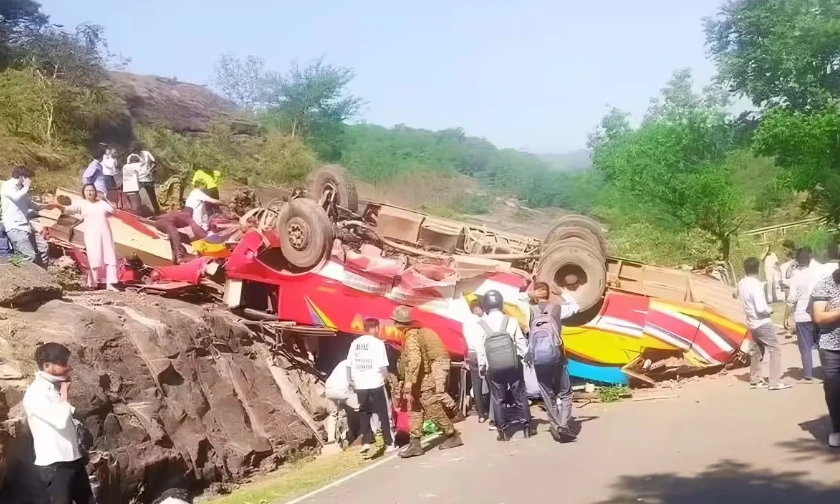 Jammu and kashmir bus accident
