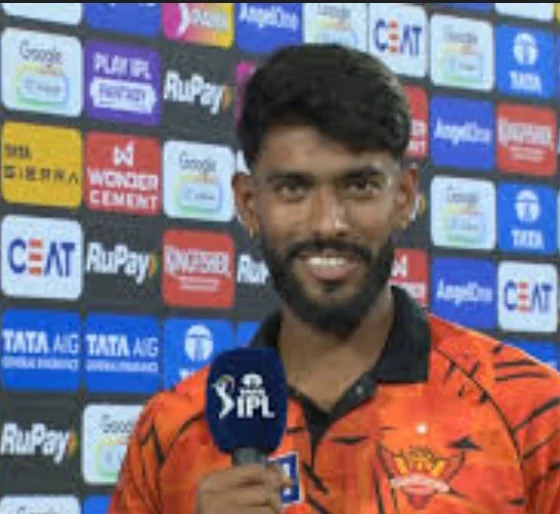 Praful Hinge bowling for Sunrisers Hyderabad in IPL